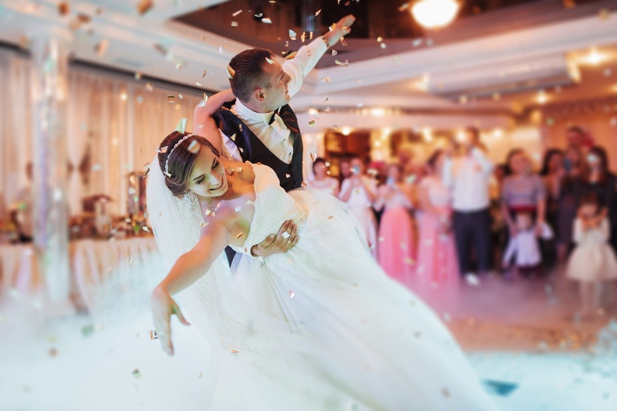 How to Design a Successful Wedding Dance Routine