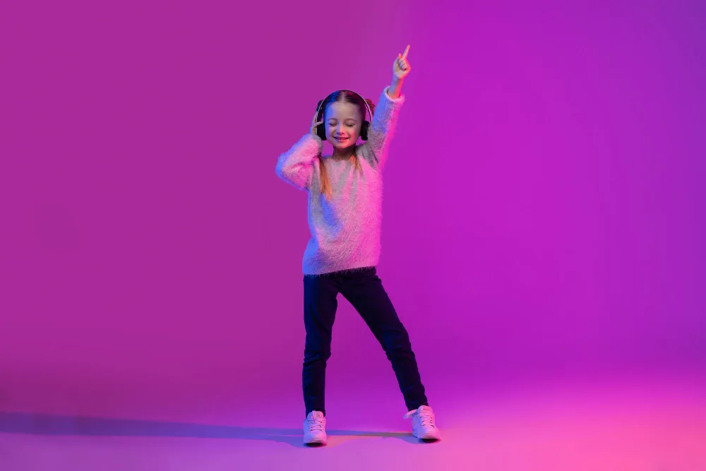 The Importance of Performance & How It Develops a Young Dancer